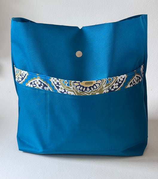The NautiPup Splash Waterproof Tote with Triple Open Slip Pockets | Non-Reversible