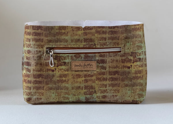 The Classy Clutch (Limited Edition) in Cork with Antique Nickel Clasp