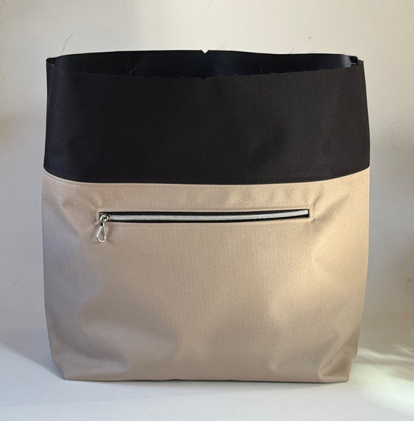 The NautiPup Splash Waterproof Tote with Triple Open Slip Pockets | Non-Reversible