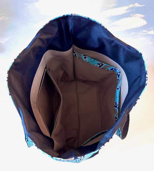 The NautiPup Splash Waterproof Tote with Triple Open Slip Pockets | Non-Reversible