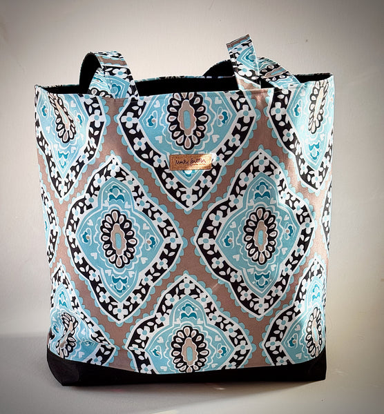 The NautiPup Splash Waterproof Tote with Triple Open Slip Pockets | Non-Reversible